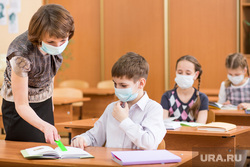 Школьникам Челябинска не продлили карантин по гриппу