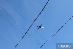 Самолеты в городе. Екатеринбург, авиация, ан12