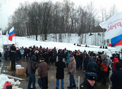 Двести человек почтили память Бориса Немцова в Перми
