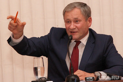 Губернатор вмешался в конфликт в КГУ. Борису Шалютину запретили плохо отзываться о вузе