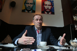 Предприниматель Константин Окунев во время интервью. Пермь , окунев константин