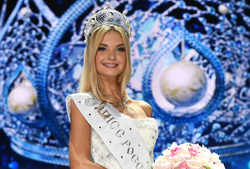 "Мисс Россия" планирует реализовать себя в журналистике