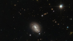 Необычное поведение галактик обнаружилось в созвзедии Зайца