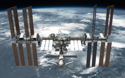По данным NASA,работы за пределами станции потребуют около двух часов