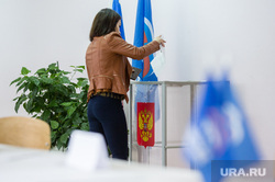 Праймериз Единой России. Сургут, избирателный участок, праймериз, предварительное голосование, единая россия