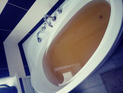 Вот такая вода течет в Тагиле
