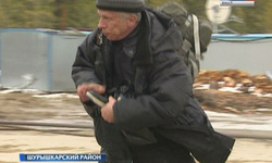 Сторожей спасали сотрудники МЧС