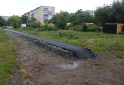 Такой тротуар получили чебаркульцы от местной власти