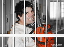 Клипарт depositphotos.com, псих, за решеткой, бензопила, психбольной, смирительная рубашка, сумасшедший