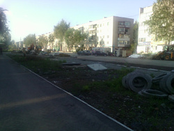 Прогресс в ремонте: после скандала с улицы Ленина убрали туалет с выгребной ямой