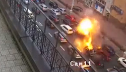 Автомобиль вспыхнул в одно мгновение