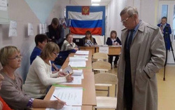 Владимир Аликин (справа) рассчитывает на справедливый итог кампании