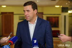 Свердловский избирком завершает подсчет голосов на выборах губернатора. К утру разрыв между основными конкурентами изменился