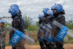 Миротворческие подразделения должны будут обеспечивать работу международных наблюдателей в зоне конфликта на Донбассе