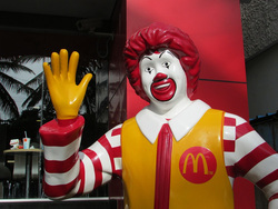 В "Бургер Кинг" считают, что клоун из кино может ассоциироваться с символом "Макдональдса"