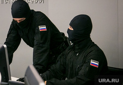 Силовики, обыск. Москва, фсб, силовики, обыск, маски-шоу