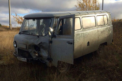 УАЗ получил повреждения, но сидевший за рулем инспектор ГИБДД не пострадал