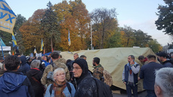 Политик сообщил, что намерен находиться в палатке среди митингующих