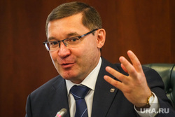 Пресс-конференция губернатора Владимира Якушева, приуроченная к 73-летию Тюменской области. Тюмень, якушев владимир, портрет
