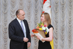 В феврале 2014 года Борис Дубровский вручил Ольге Фаткулиной за достижения на Олимпиаде 2 млн рублей