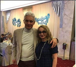 Российский бизнесмен Олег Тиньков встречал гостей в «лучшем ресторане лучшего города»