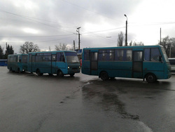 Автобусы с пленными выехали из Луганска к месту обмена
