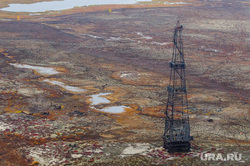 Природа Ямало-Ненецкого автономного округа, север, тундра, арктика, добыча нефти, нефтяная вышка, ямал, природа ямала, природные ресурсы, вид сверху, осень, экология, с квадрокоптера