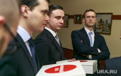 Подача документов во ВЦИК Алексеем Навальным. Москва, навальный алексей, сдача подписей