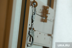 Судебное заседание по делу банды Тропиканки в Свердловском областном суде. Екатеринбург, арест, суд, судебный процесс, наручники, задержание