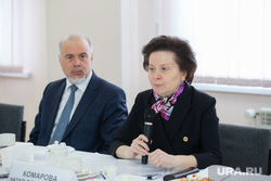 Посещение губернатором ХМАО Натальи Комаровой и представителей общественных организаций нового здания  городской поликлиники №4, портрет, комарова наталья, шувалов вадим