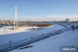 Зима. Тюмень, мост влюбленных