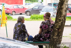 Люди. Санкт-Петербург, сплетницы, бабки, пенсионеры