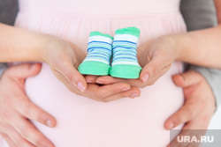 Клипарт Депозитфото, пинетки, беременная женщина, беременность, живот беременной, в ожидании ребенка, пособие по беременности, Декрет