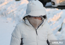 Аномальные морозы на Урале: МЧС вводит особый режим, ГИБДД спасает водителей на трассах