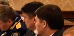 На фото: справа Юрий Алтынов, слева — новый начальник РУ ФСБ по Тюменской области Игорь Кочнев