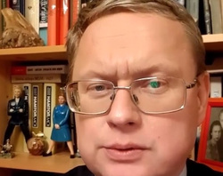 Кто именно будет свергать режим, Делягин не ответил