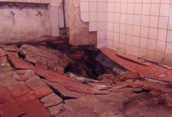 Дом в Ленинском районе Челябинска находится в ужасном состоянии