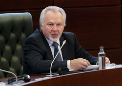 Молчать о том, что к ним приставал депутат, журналистки не имели права, считает Павел Гусев