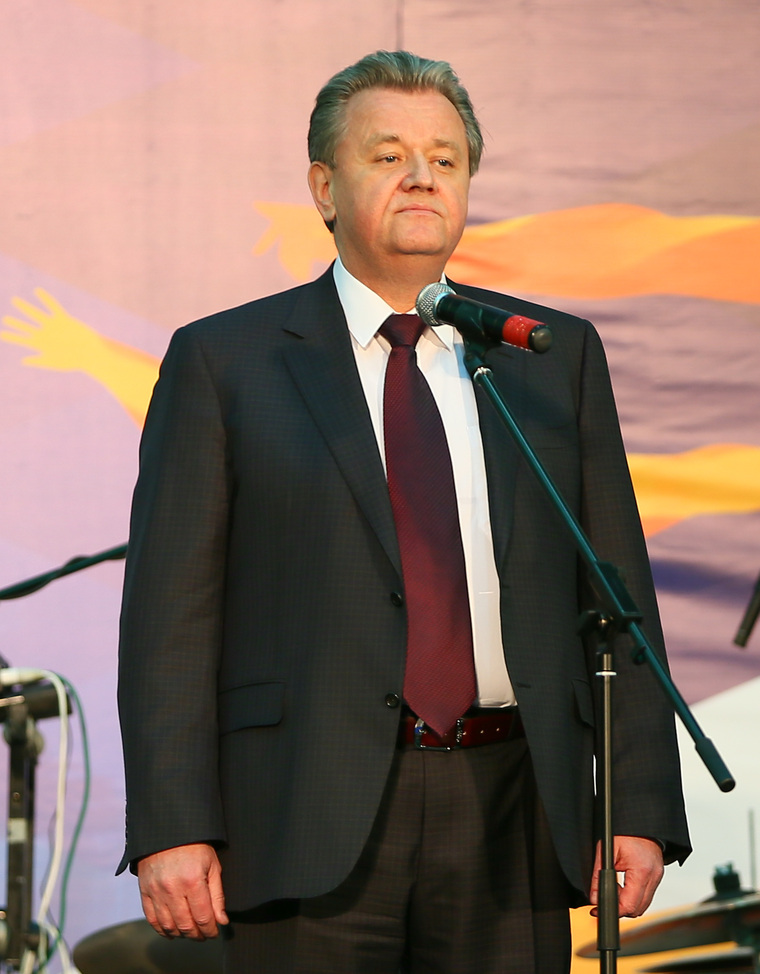 Василий Тихонов сказал приветственное слово