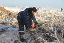 МЧС снова обследует место крушения Ан-148, где два месяца пролежали останки