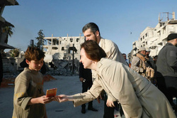 Комарова пообщалась с сирийскими детьми