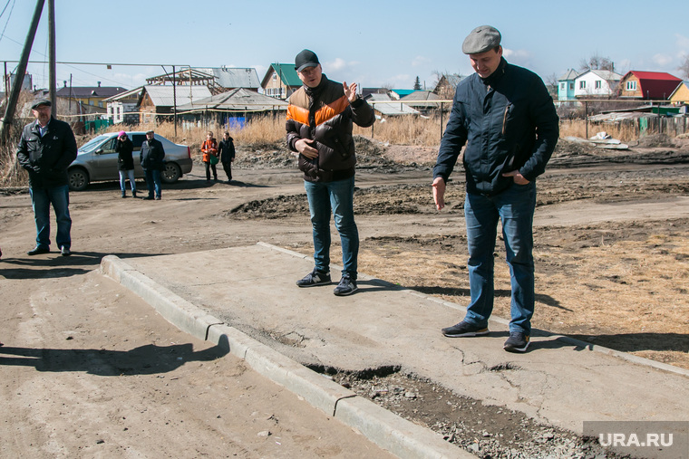 Рейд инспекции ОНФ по городским дорогам. Курган, теребенин федор, иванов владимир, ямы в асфальте, рубцов олег, рейд онф