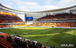 Вокруг первого матча на стадионе «Екатеринбург Арена», центральный стадион, екатеринбург арена