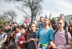 Несанкционированный митинг "Он нам не царь" на Пушкинской площади. Москва, плакаты, солидарность, митинг, пушкинская