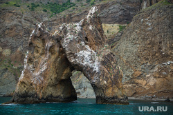 Клипарт. Коктебель, крым, скала золотые ворота, природа крыма