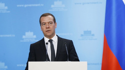 Медведев рассказал о перспективе повышения НДФЛ