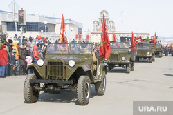 Празднование Дня Победы в ВОВ в Салехарде, автомобили, день победы, 9 мая, парад
