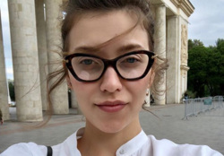 Регина Тодоренко просит фанатов не переживать