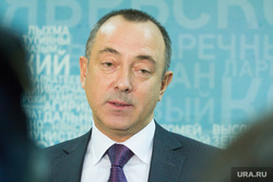 Департамент экономического развития Югры остался без руководителя, а Комарова — без зама