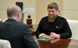 Владимир Путин также поздравил Рамзана Кадырова и всех мусульман с праздником Ураза-байрам